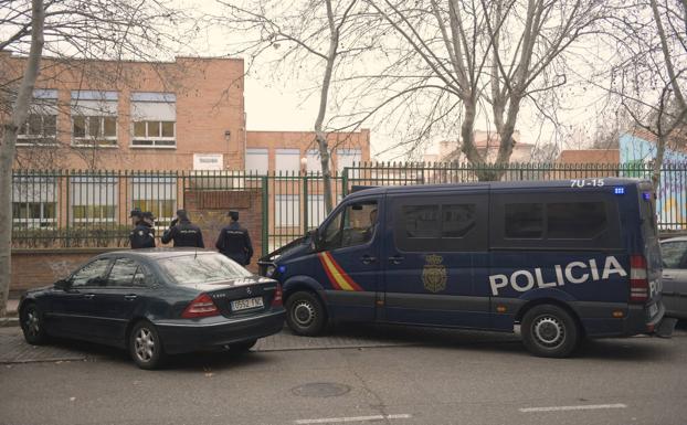 La niña que cayó desde la ventana de un colegio de Valladolid está «estable dentro de la gravedad»