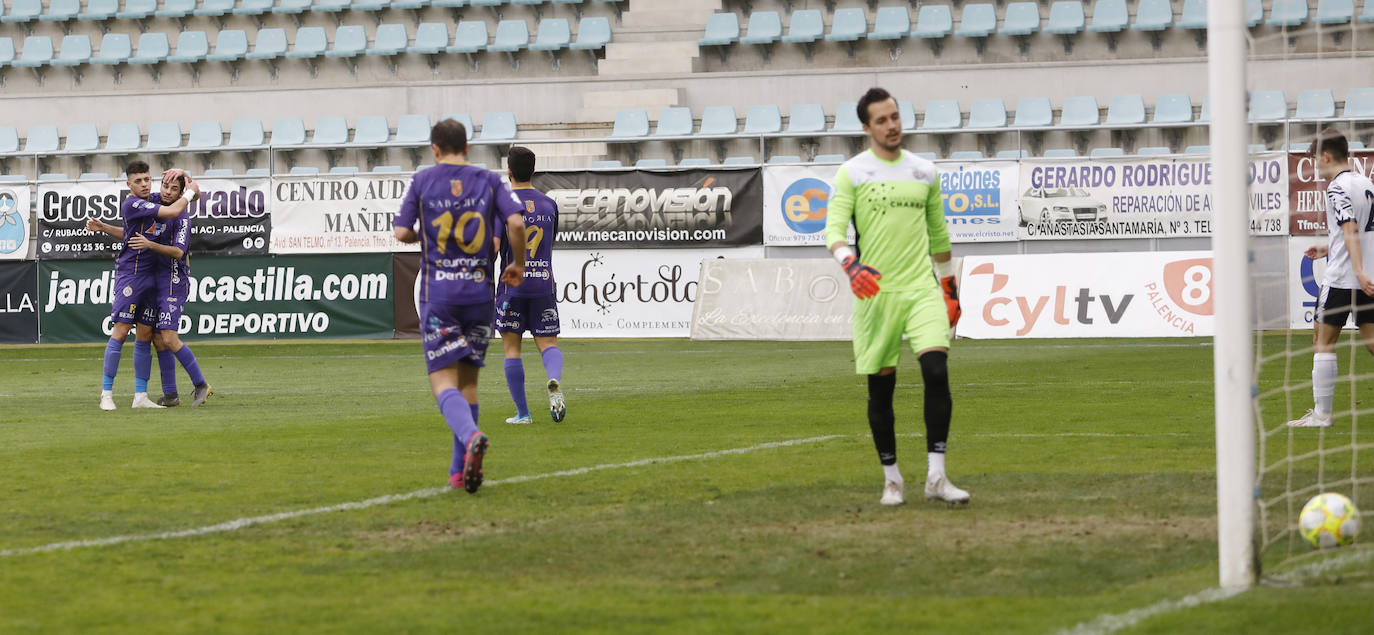 El Palencia Cristo golea a un blanco Salamanca UDS B. 