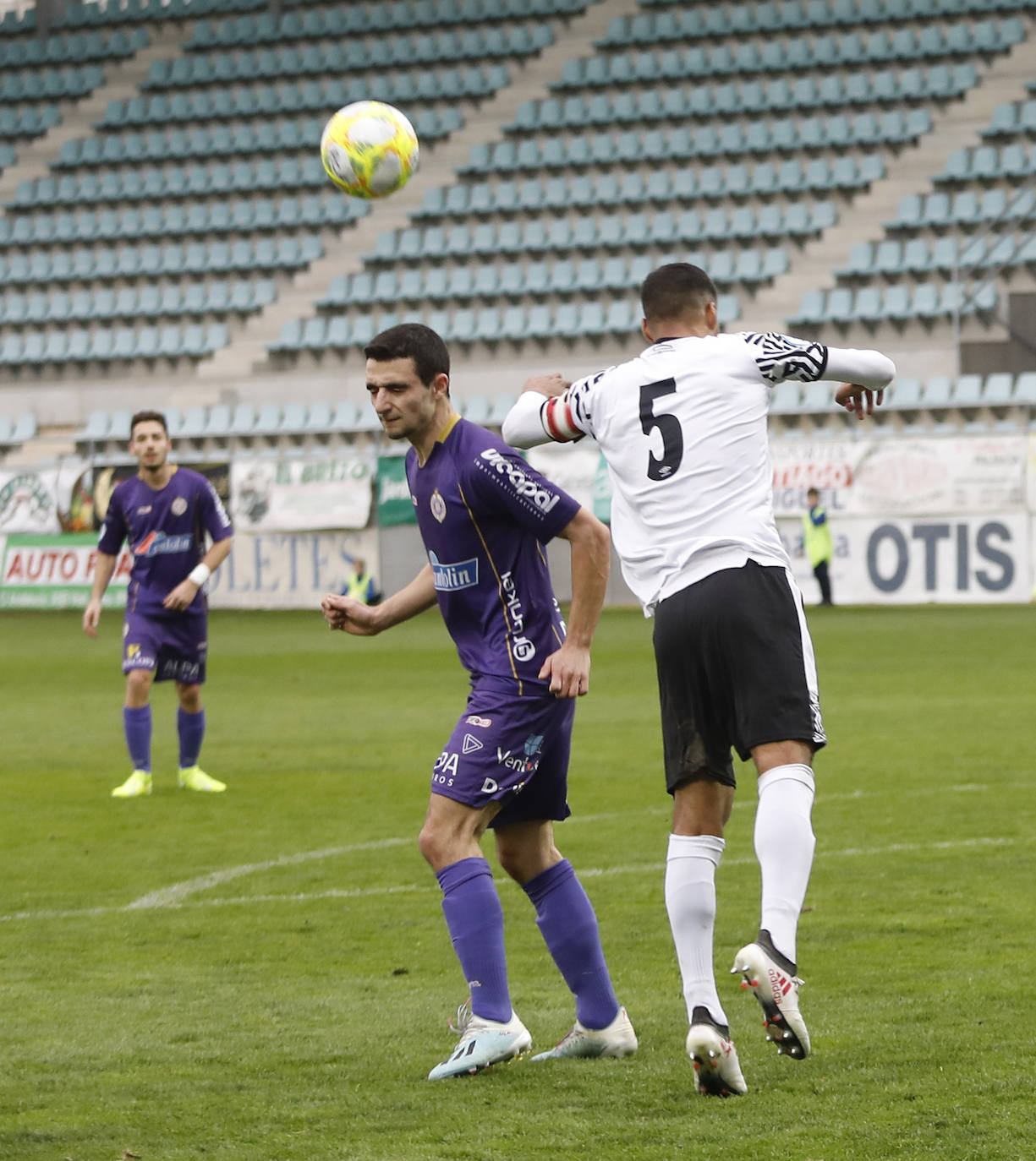 El Palencia Cristo golea a un blanco Salamanca UDS B. 