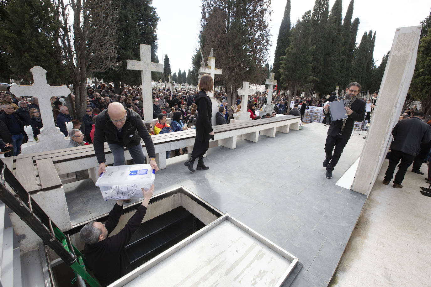 Fotos: Inauguración del Memorial del cementerio de El Carmen de Valladolid