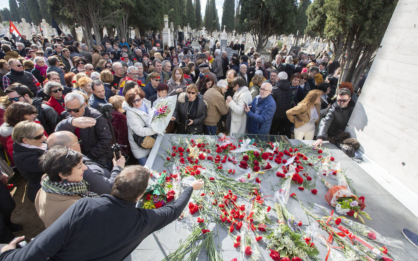Fotos: Inauguración del Memorial del cementerio de El Carmen de Valladolid