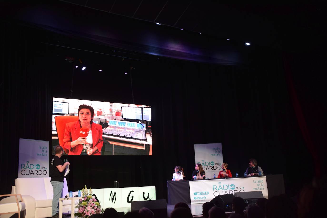 Guardo estrena radio local.