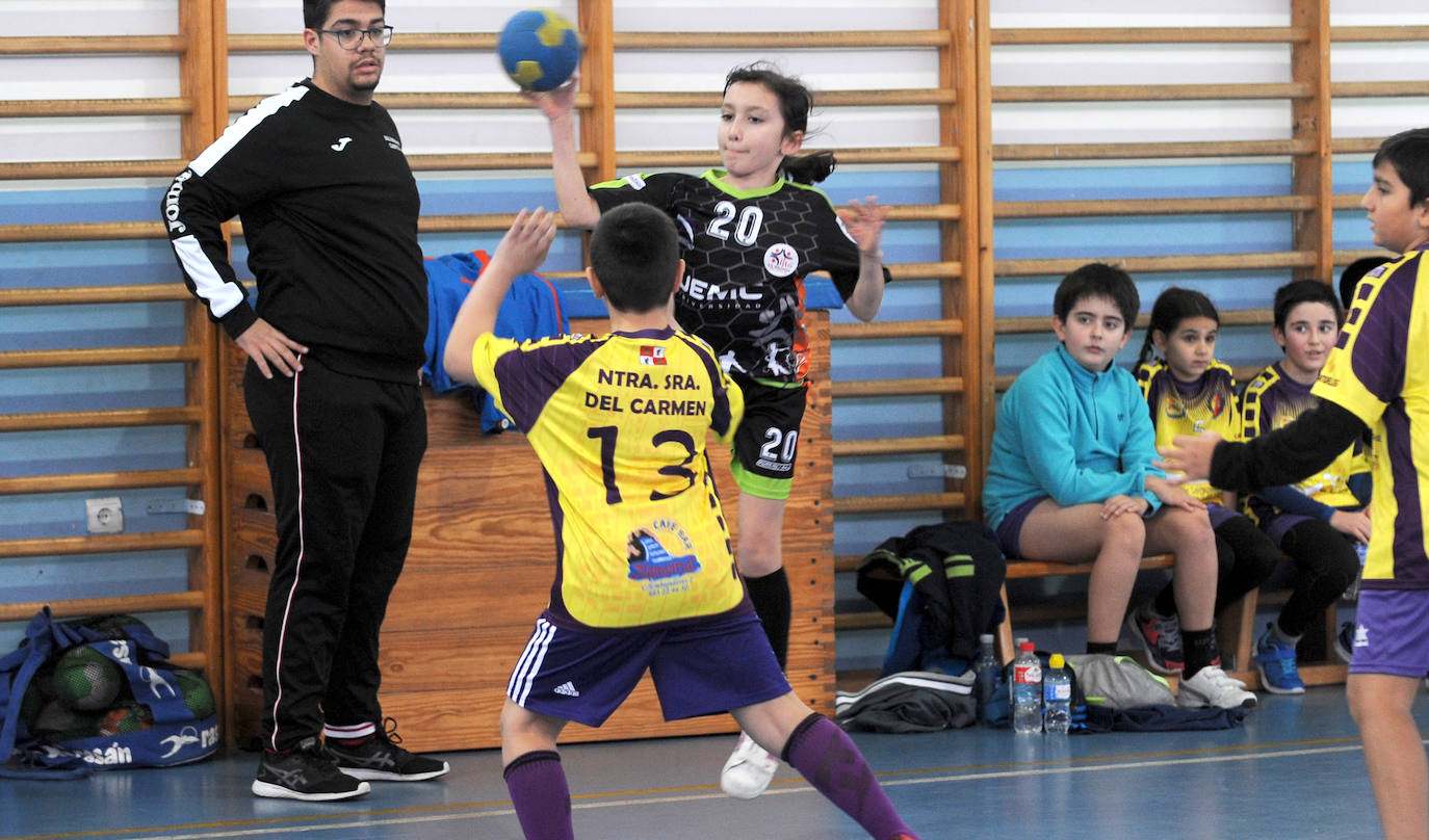 Los grupos de la categoría Benjamín se enfrentaba en el CEIP Pablo Picasso de la capital