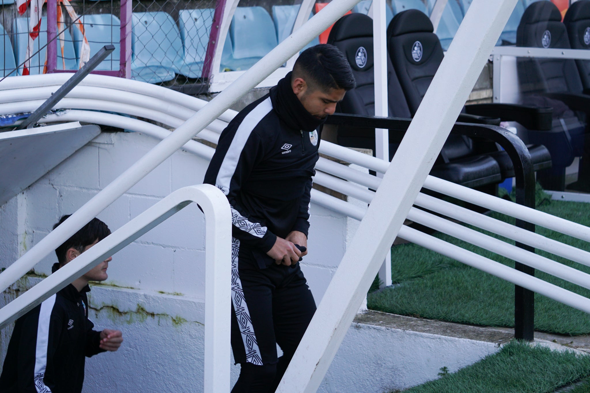 Rafa Dueñas ha dirigido esta mañana el primer entrenamiento del Salamanca CF UDS tras la destitución de Larrazabal. 