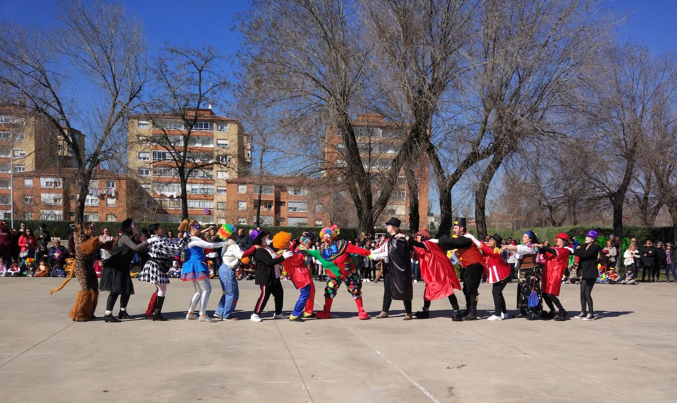 Carnaval en el colegio León Felipe de Valladolid en el que la temática ha sido el circo.