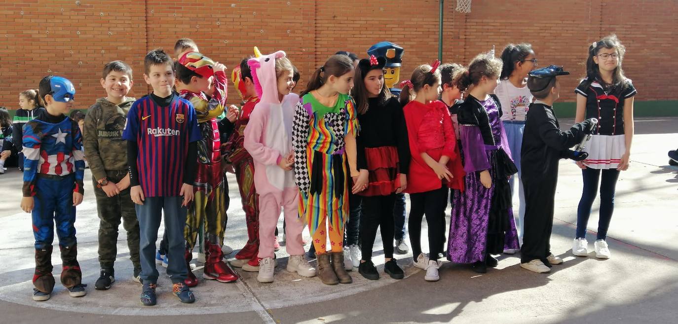 Carnaval del colegio Santa Teresa de Jesús de Valladolid.