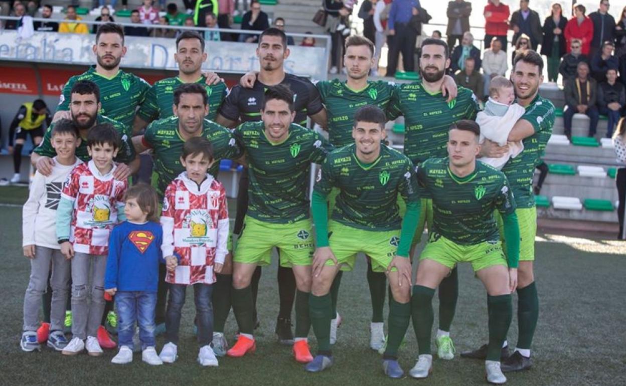 Once inicial del CD Guijuelo ante la Cultural. 