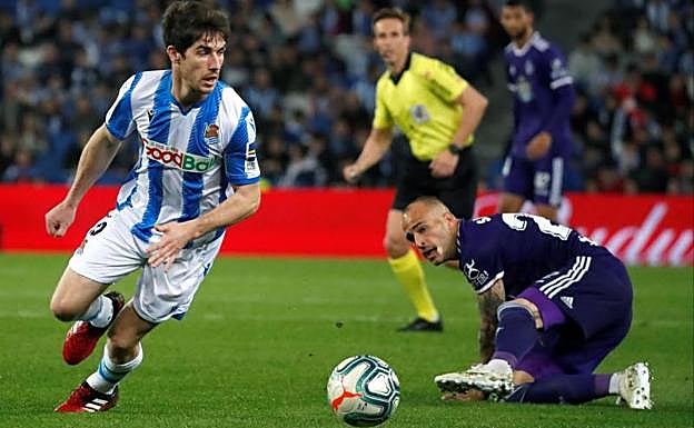 El Real Valladolid juega valiente en Anoeta, pero se queda sin premio