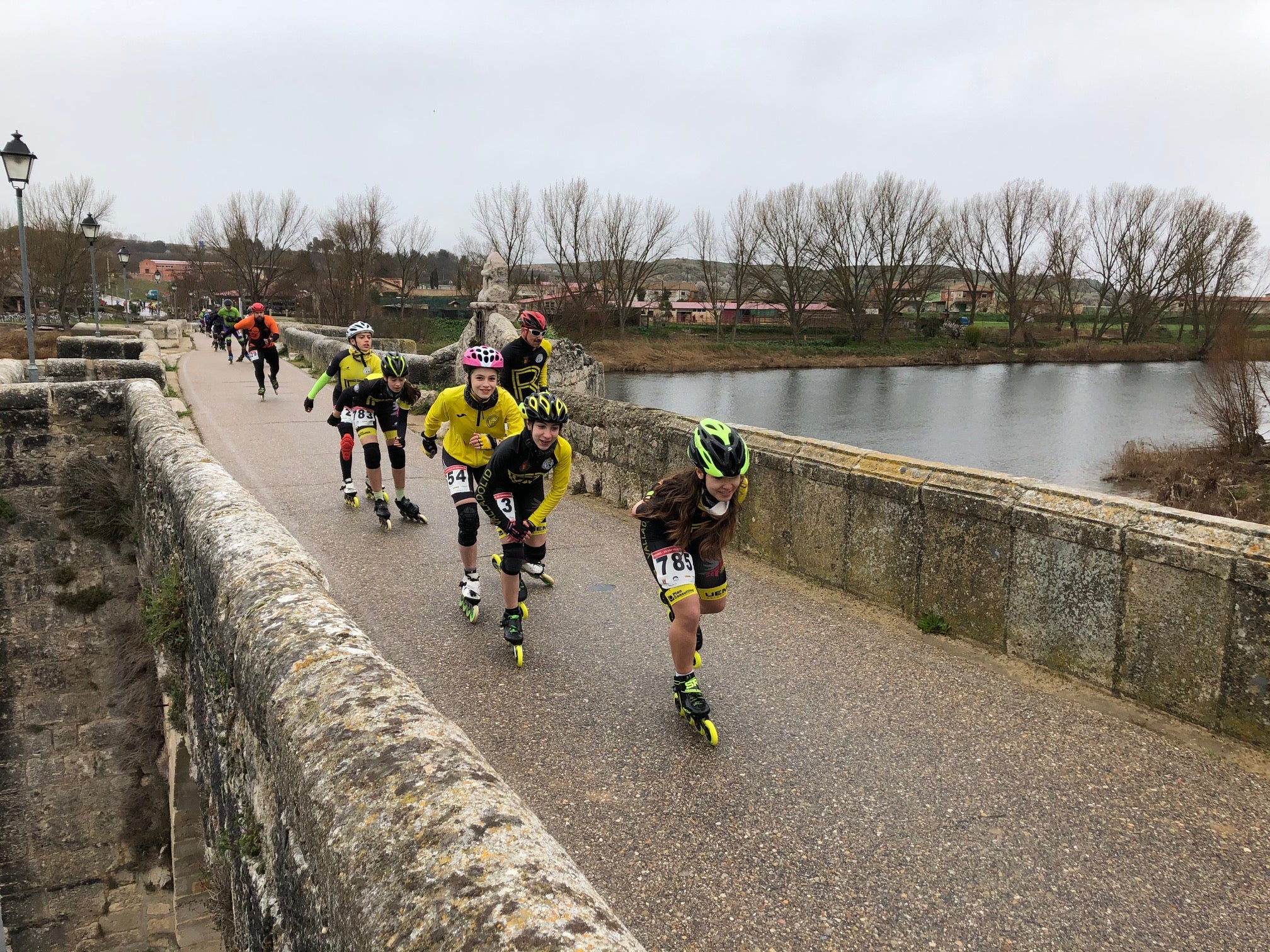 Fotos: Las imágenes de los patinadores de la carrera de Simancas