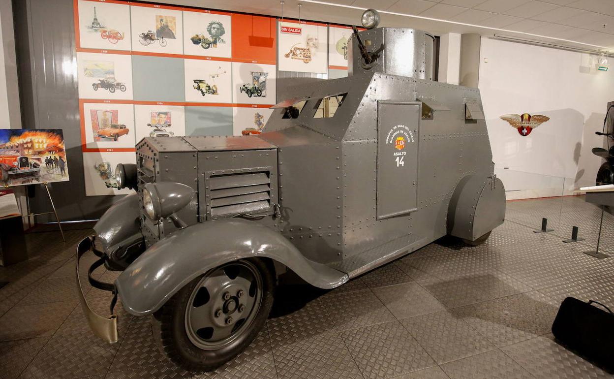 Prorrogan hasta mayo la muestra de vehículos bélicos del Museo de Automoción