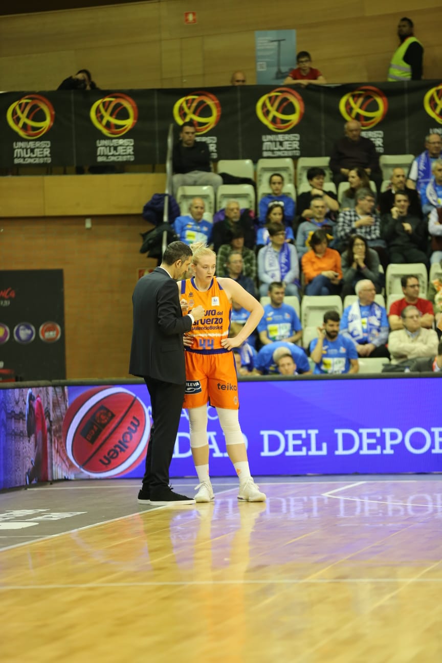 Los dos equipos se han visto las caras en la Liga recientemente con triunfo para las valencianas 75-58.