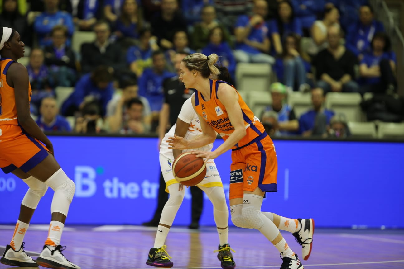 Los dos equipos se han visto las caras en la Liga recientemente con triunfo para las valencianas 75-58.