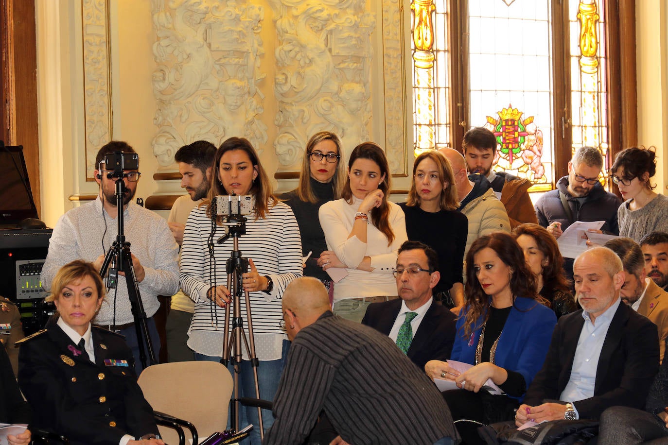 Fotos: Lectura del manifiesto de Día de la Mujer en el Ayuntamiento de Valladolid