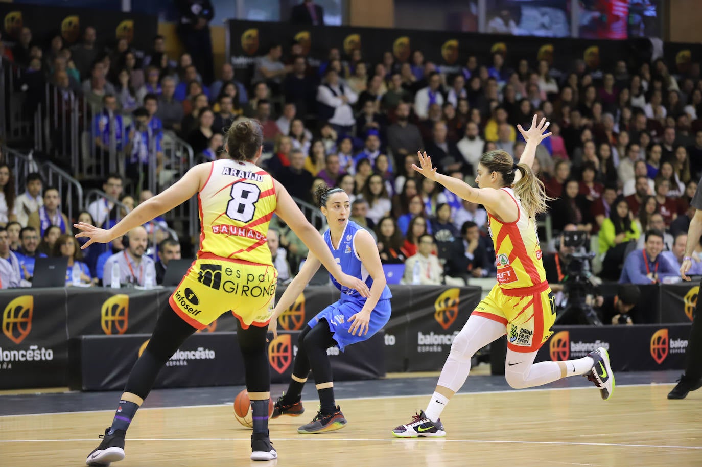 Fotos: El CB Avenida reina en su Copa y hace historia ante Girona con su noveno título (76-58)