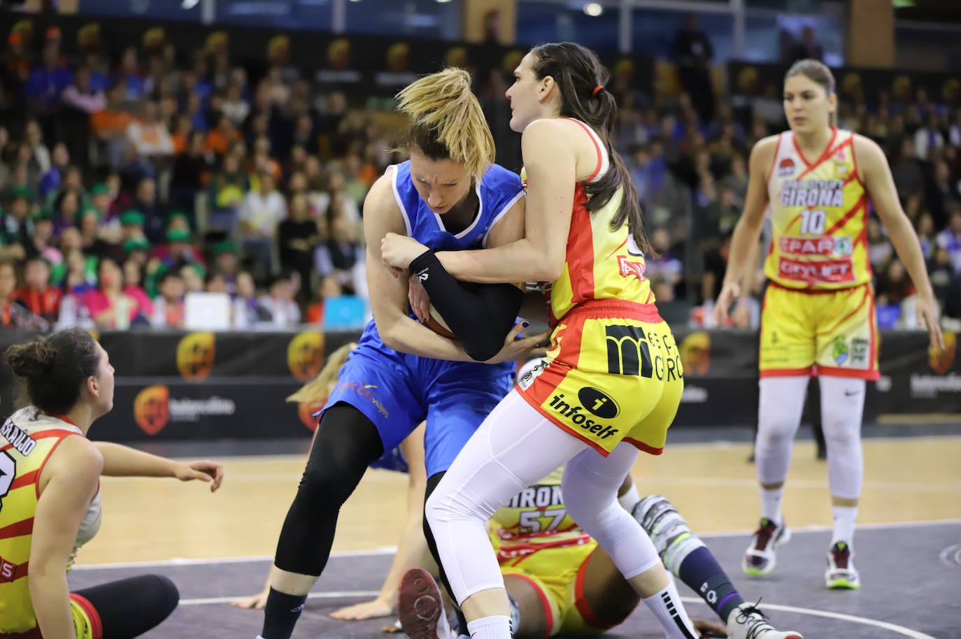 Fotos: El CB Avenida reina en su Copa y hace historia ante Girona con su noveno título (76-58)