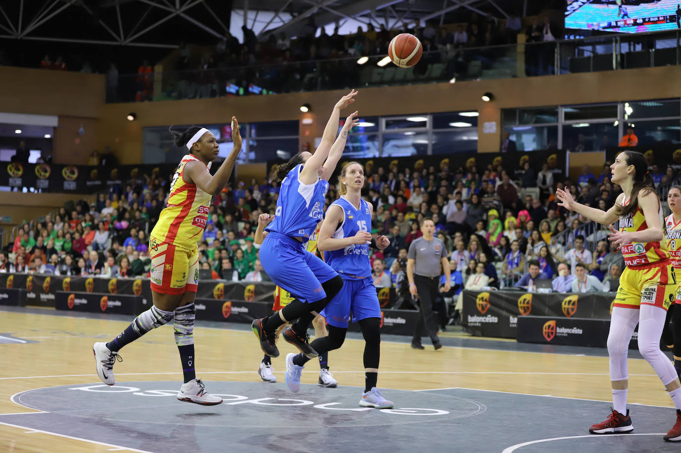 Fotos: El CB Avenida reina en su Copa y hace historia ante Girona con su noveno título (76-58)