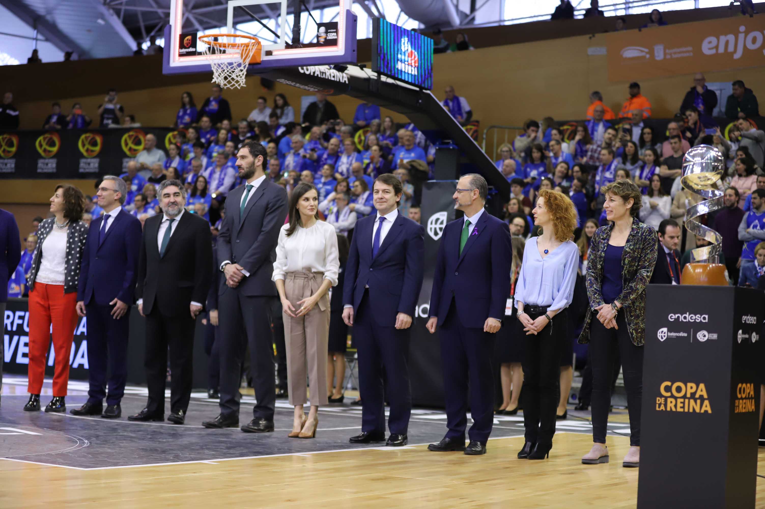 Fotos: Entrega de premios por parte de la reina Letizia en Salamanca