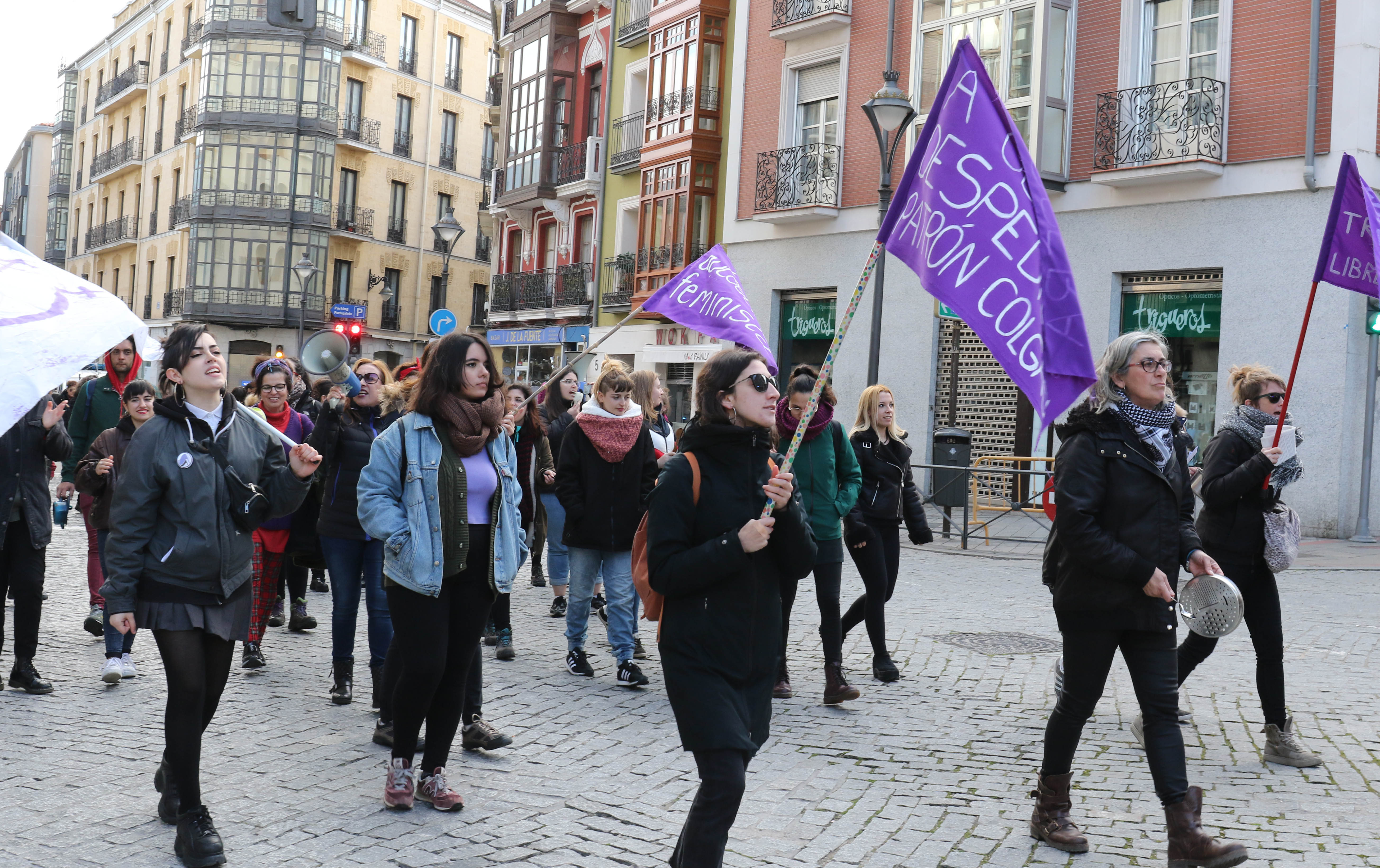 Miles de personas han vuelto a llenar las calles de la capital para revindicar los derechos igualitarios de las mujeres.