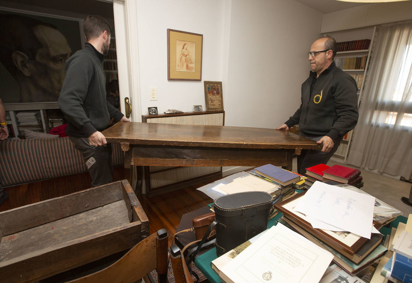 Cuarenta piezas de la estancia en la que el escritor urdía sus novelas han sido embaladas para formar parte de una exposición en Madrid, que se inaugura el 19 de marzo. 