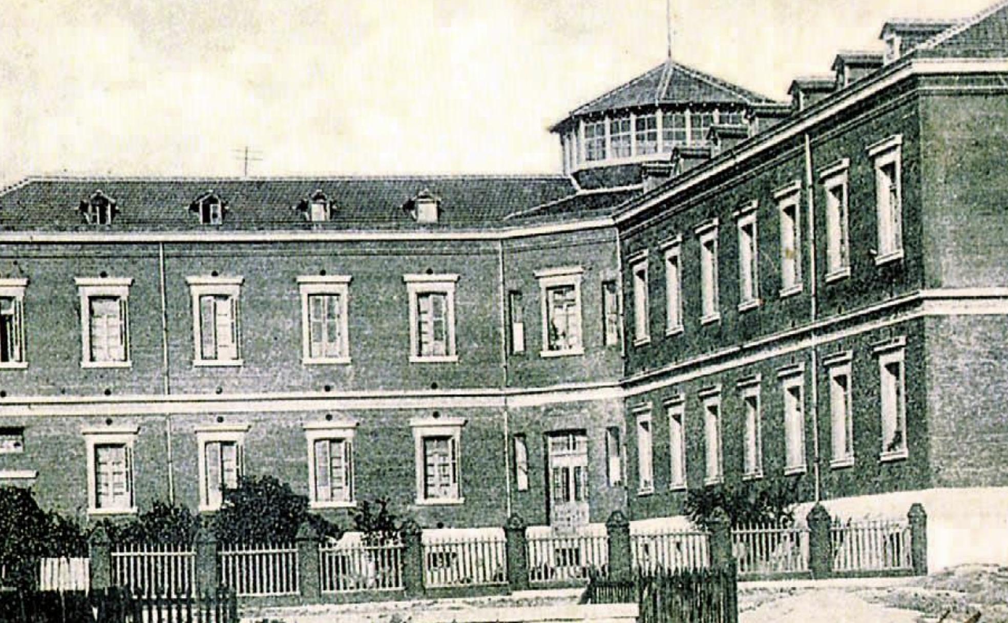 El Hospital Provincial en el año 1905. Había sido inaugurado en 1889 en el Prado de la Magdalena para sustituir al de la Resurrección.