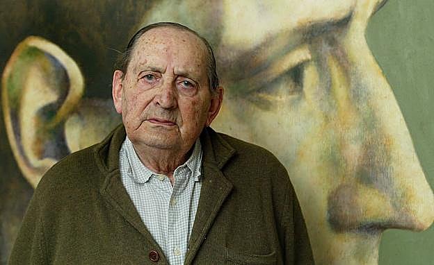 Miguel Delibes, en su casa de Valladolid.