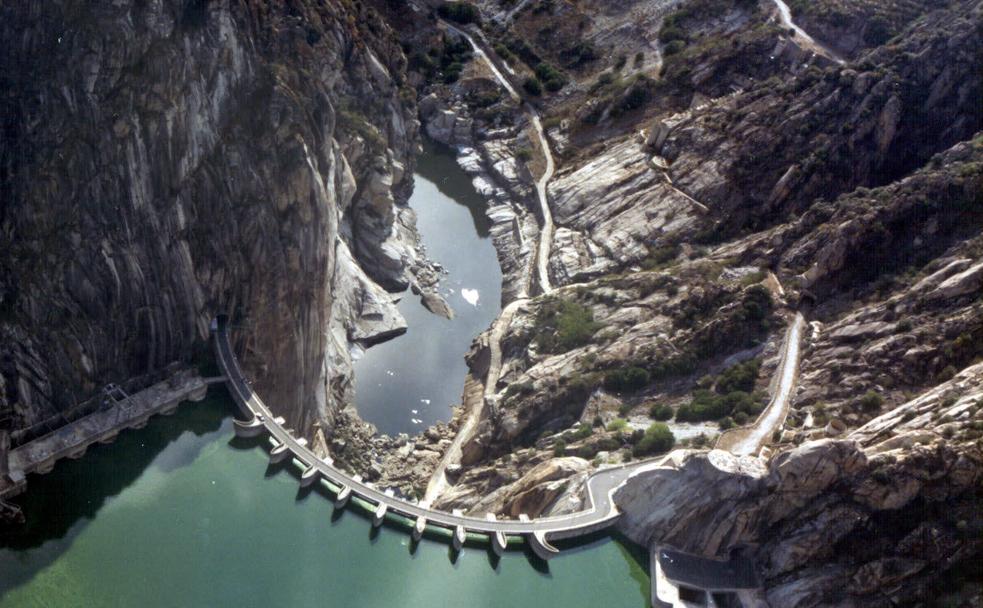 Presa de Aldeadávila, en los Arribes del Duero