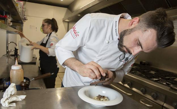 Imagen principal - El cocinero, Emilio Martín, autor del menú
