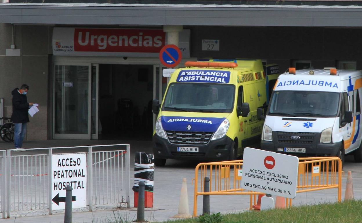 Acceso al servicio de Urgencias del Hospital General de Segovia. 