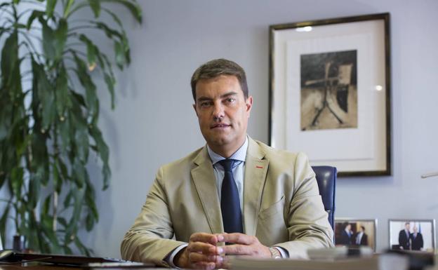 El consejero de la Junta Ángel Ibáñez da positivo por coronavirus