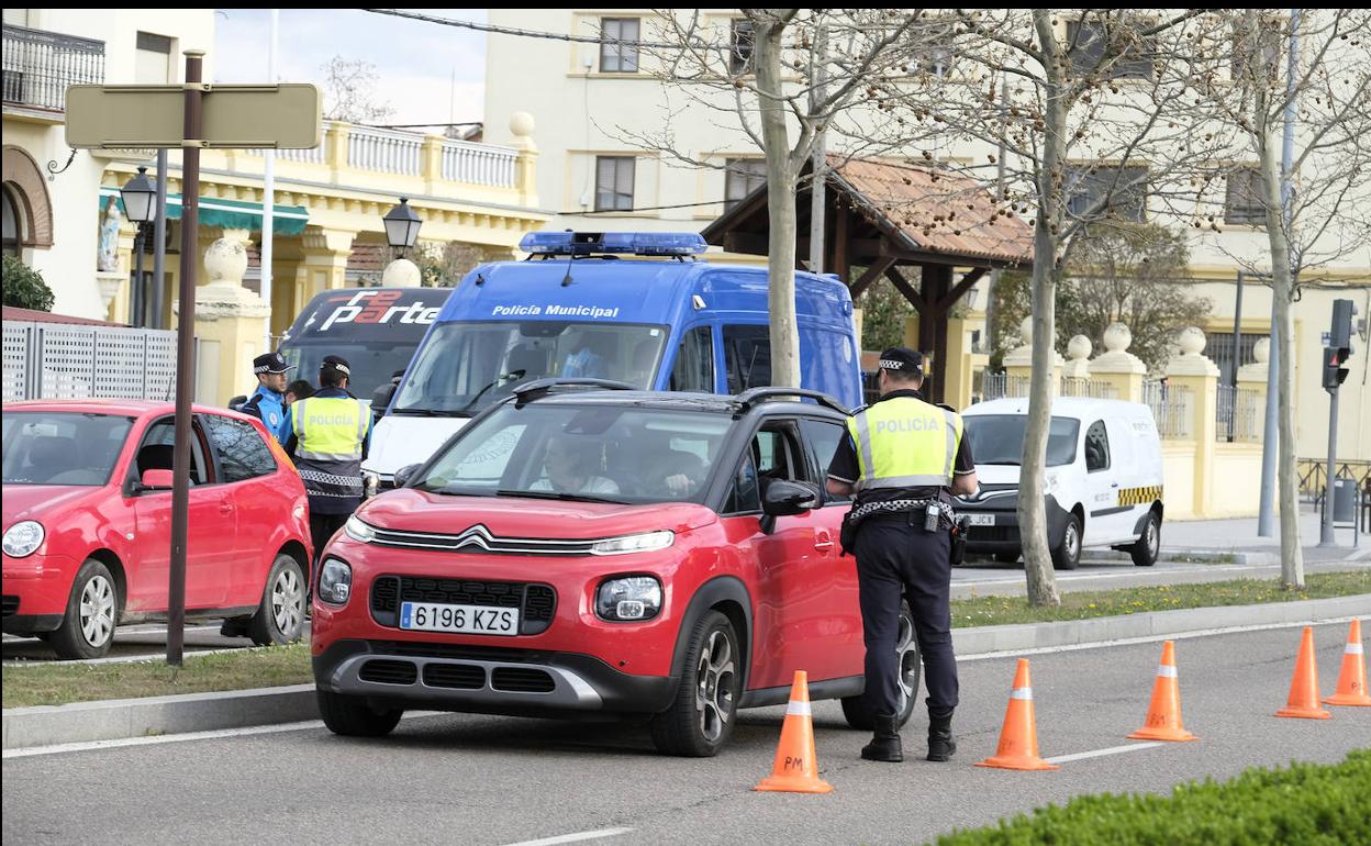 Control policial a conductores en Valladolid. 