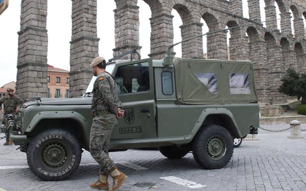 Veintitrés militares refuerzan el control en las calles de Segovia