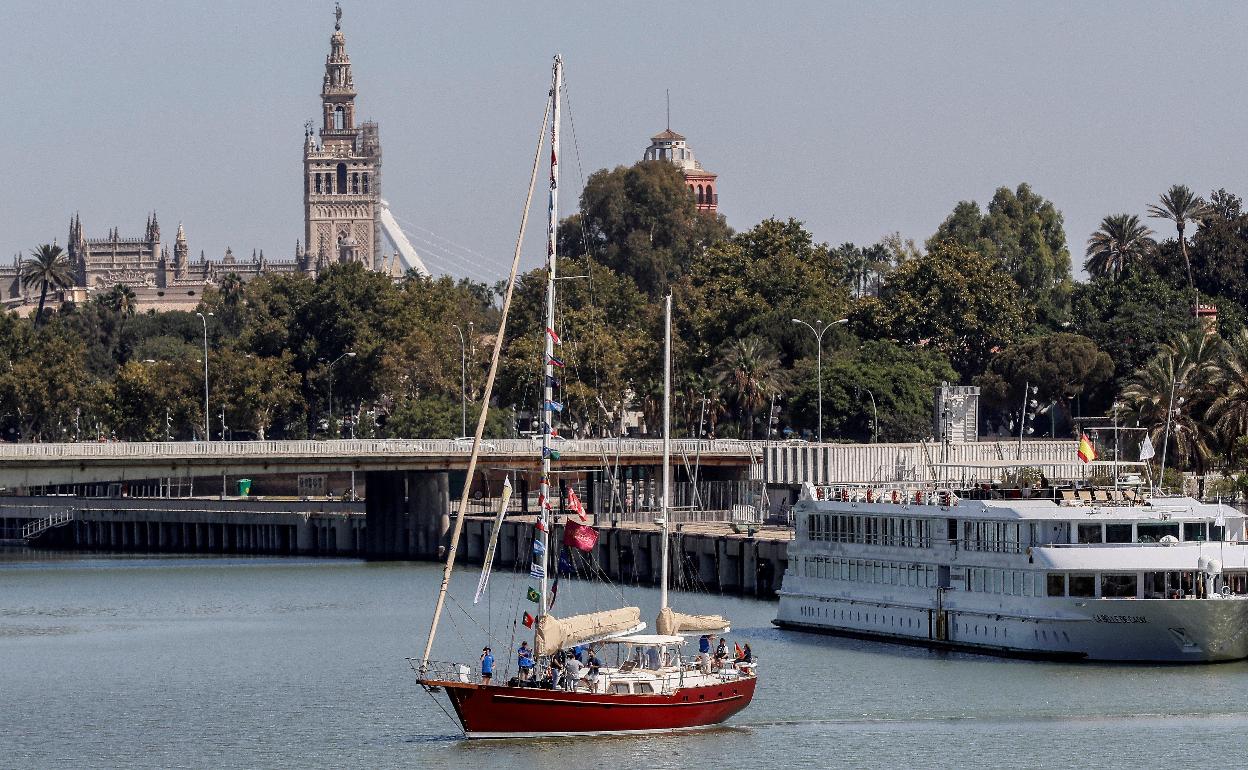 Salida del velero de Sevilla 