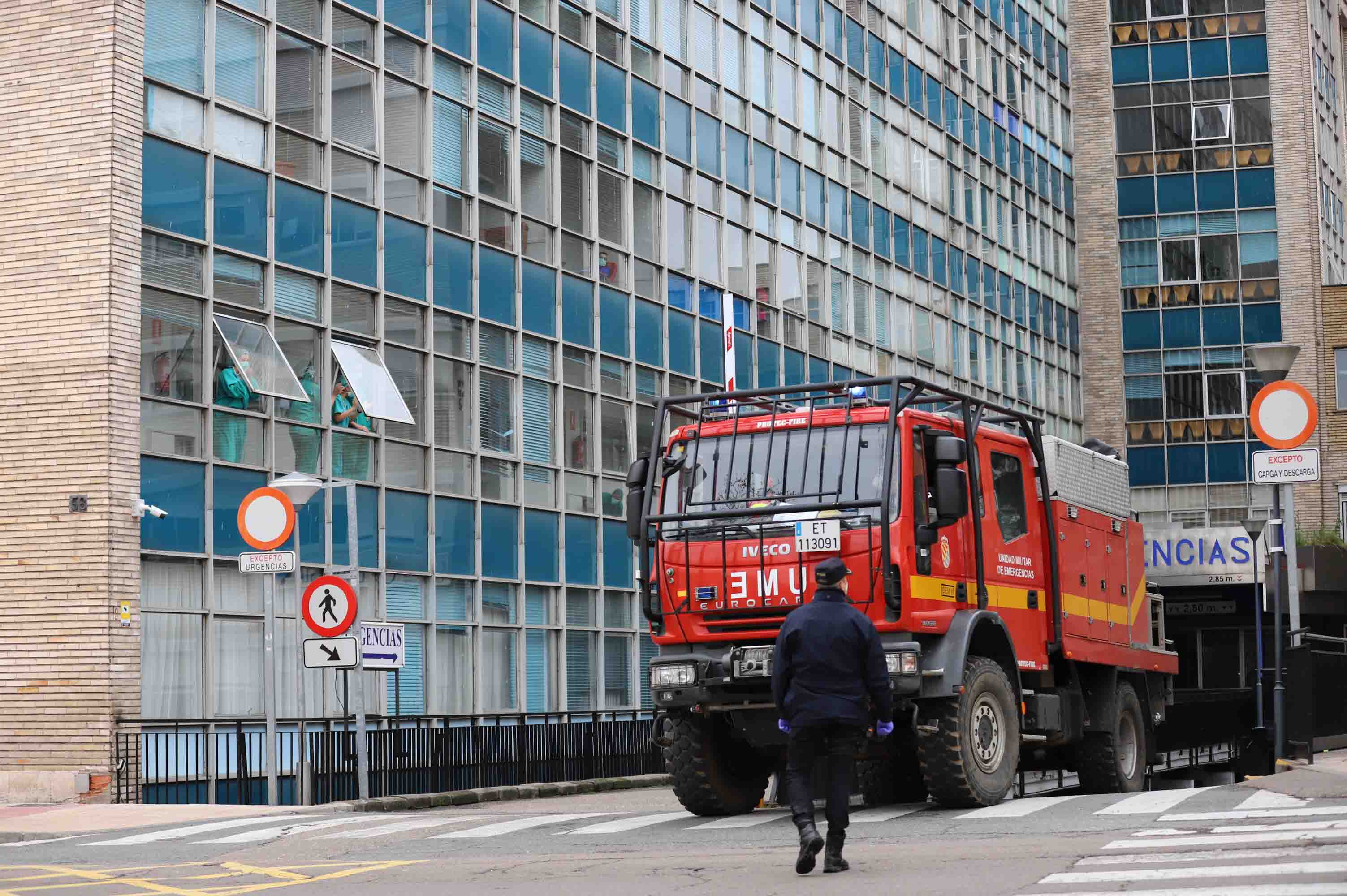 Intervención de la UME en el complejo hospitalario de Salamanca.