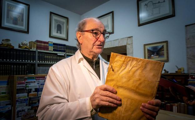 El padre Serafín de la Hoz es el bibliotecario del Monasterio de La Vid