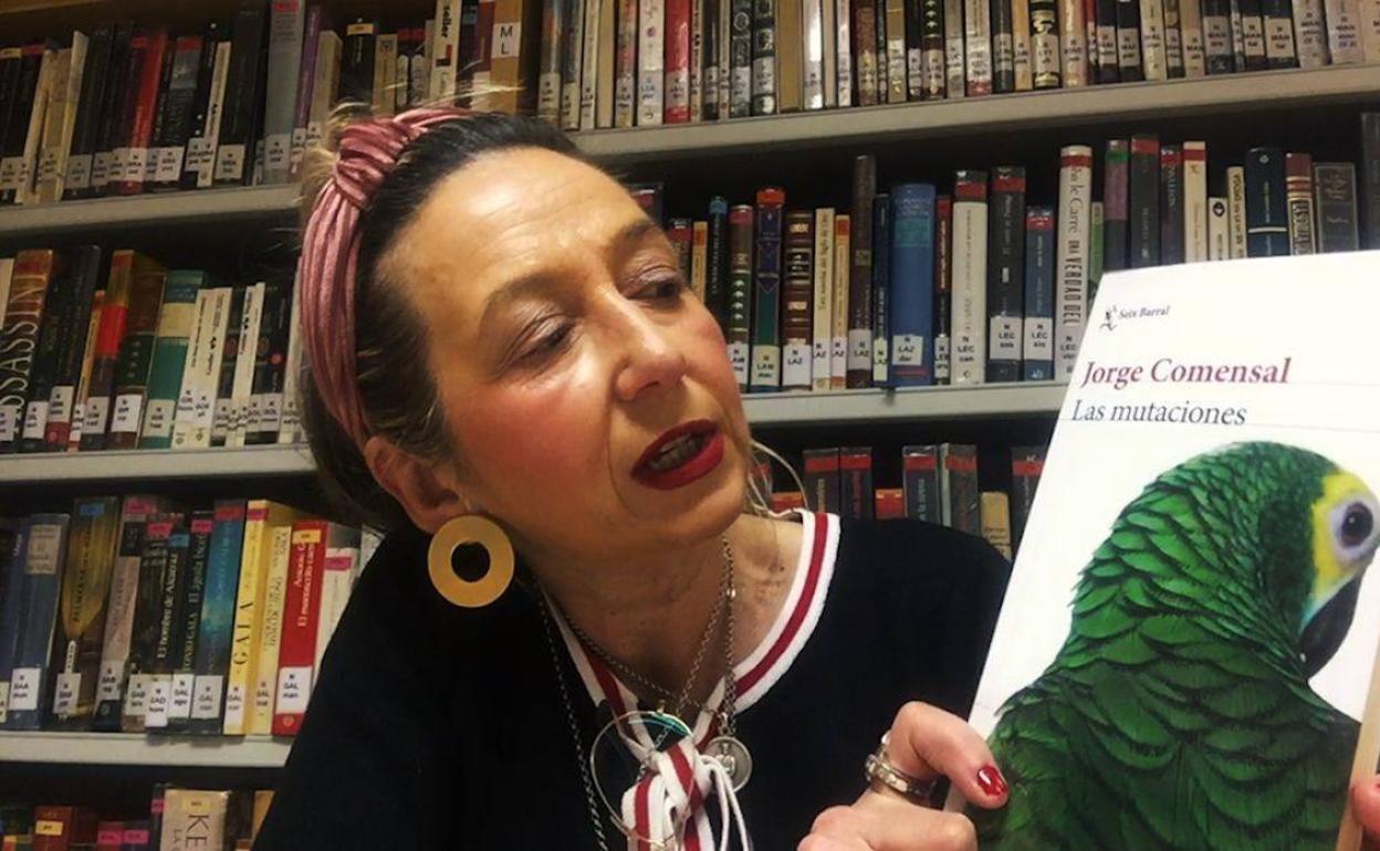 La auxiliar de la biblioteca de San Telmo Elena Frechilla.