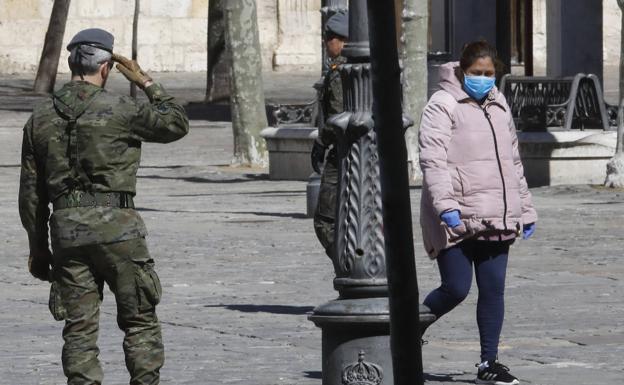 Unidades del Ejército de Tierra respaldan a la Guardia Civil y la Policía en la labor de vigilancia