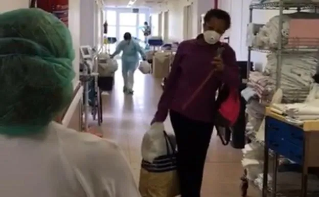 Vídeo | El hospital de Aranda celebra entre aplausos su primer alta por coronavirus