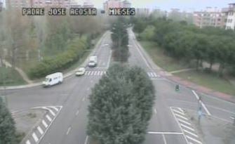 Padre José Acosta con Mieses