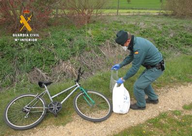 Imagen secundaria 1 - Coronavirus en Palencia: Interceptan a un ciclista por incumplir el confinamiento y descubren que llevaba 378 gramos de marihuana