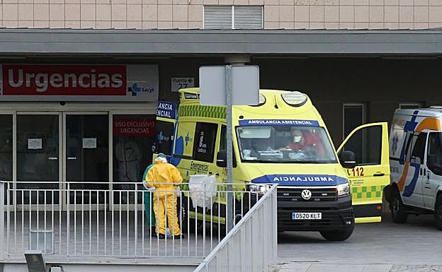 El coronavirus no afloja en el Hospital de Segovia: 7 fallecidos y 75 positivos en el último día 