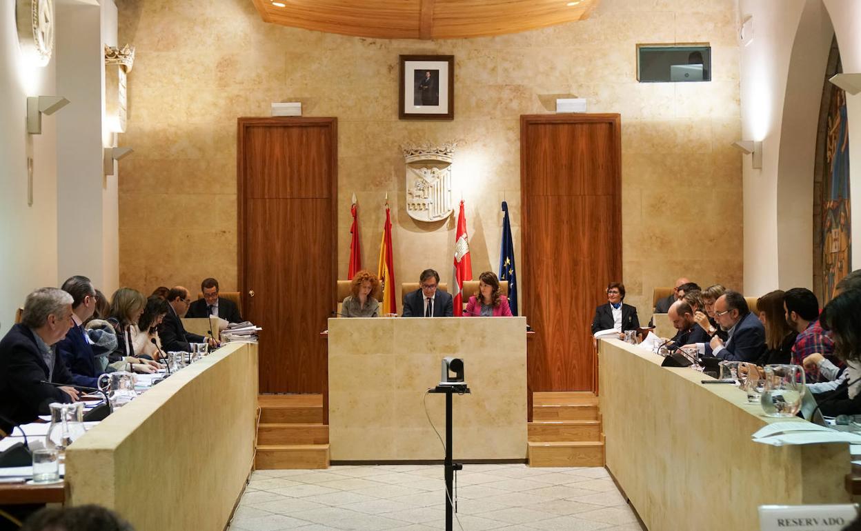 Coronavirus en Salamanca: El Ayuntamiento de Salamanca celebra este viernes el Pleno ordinario de abril de forma telemática