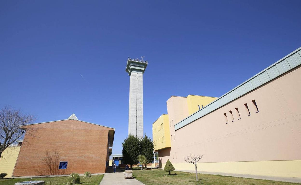 Vista exterior de la prisión de Topas.