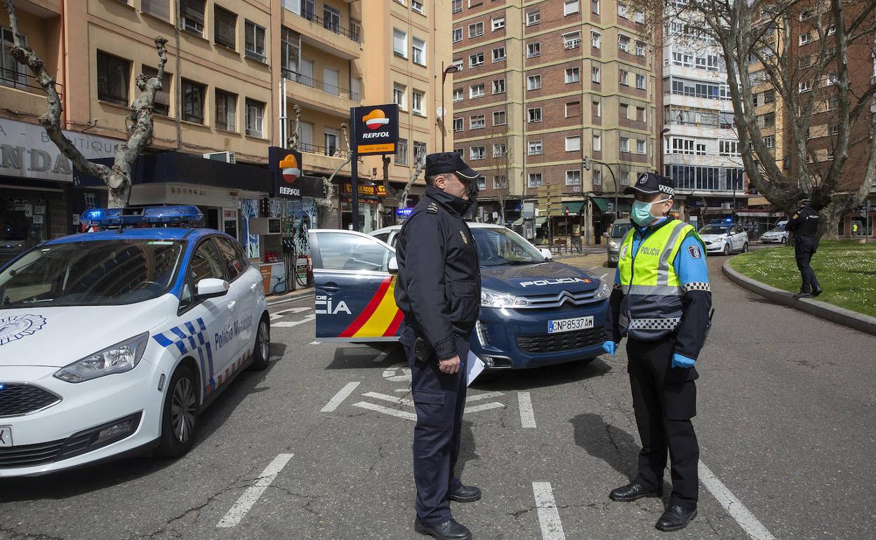 Control de Policía Nacional y Local en Valladolid. 