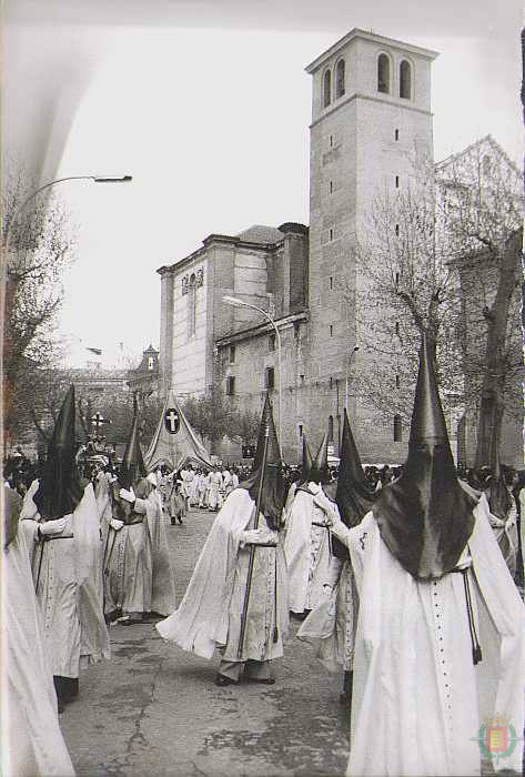 Imágenes de la Procesión de Penitencia y Caridad. 