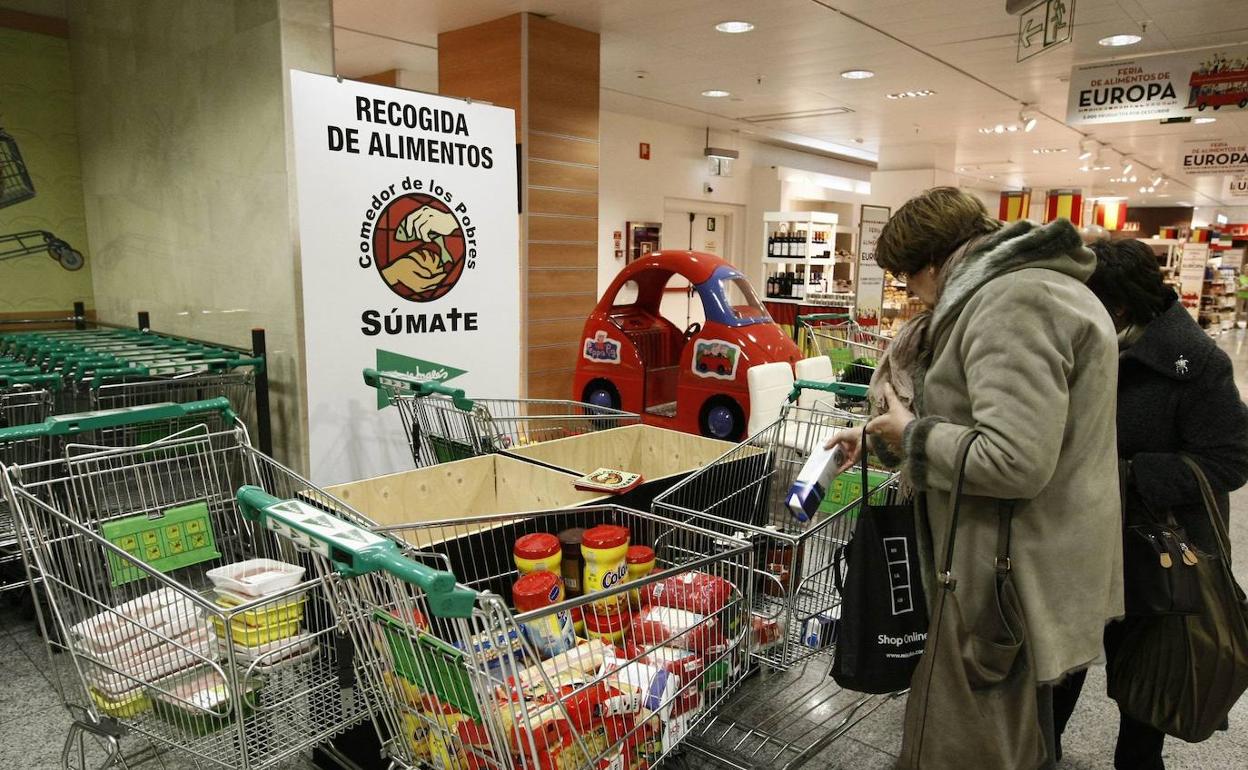 Campaña de recogida de alimentos para el Comedor de los Pobres. 