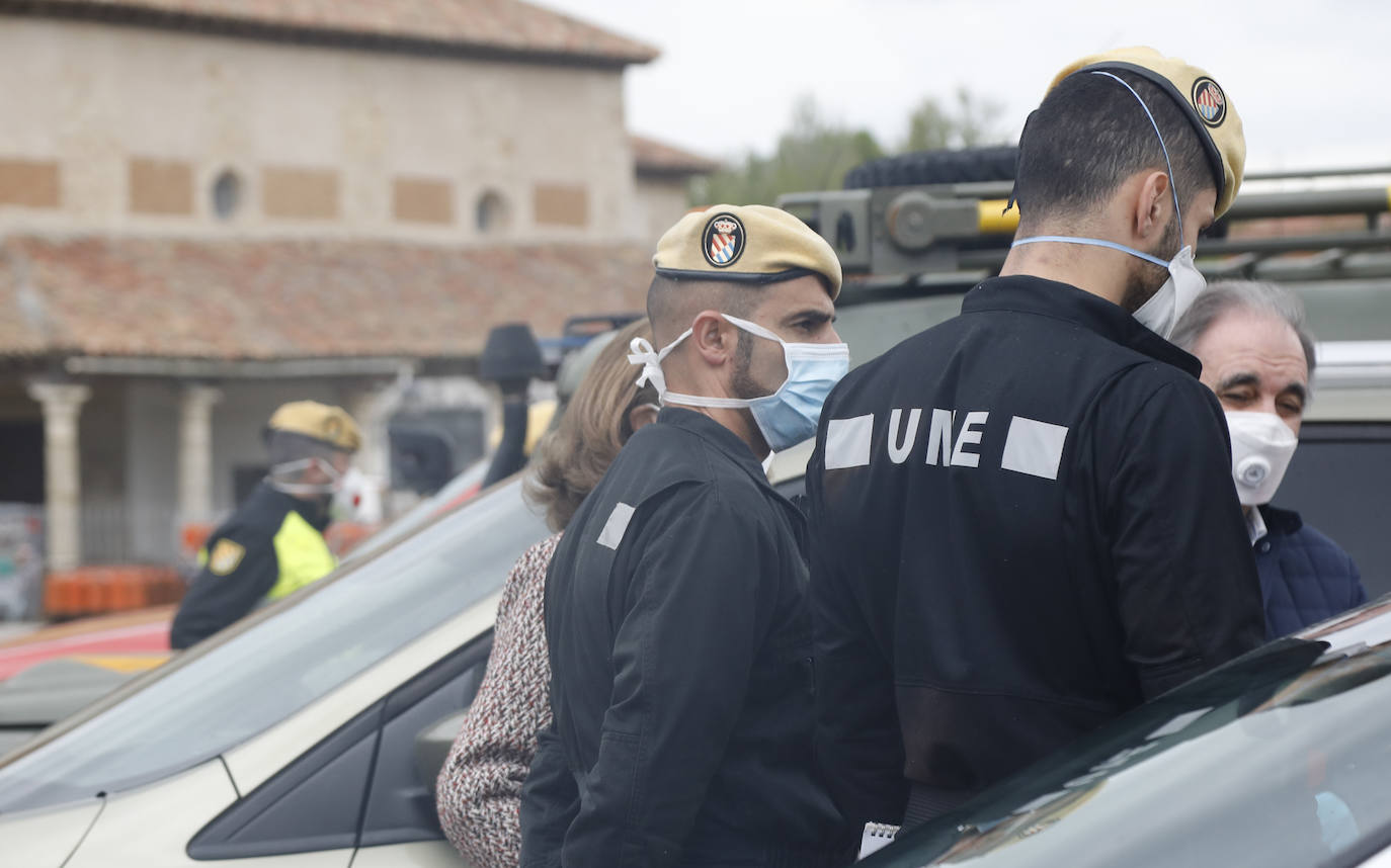 La UME prosigue con tareas de desinfección en Palencia.