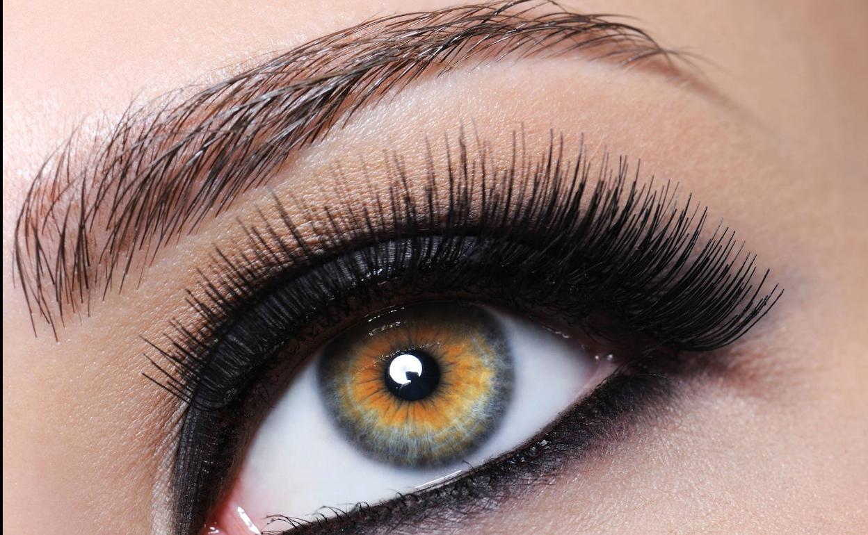 Tips para cuidar las cejas en casa