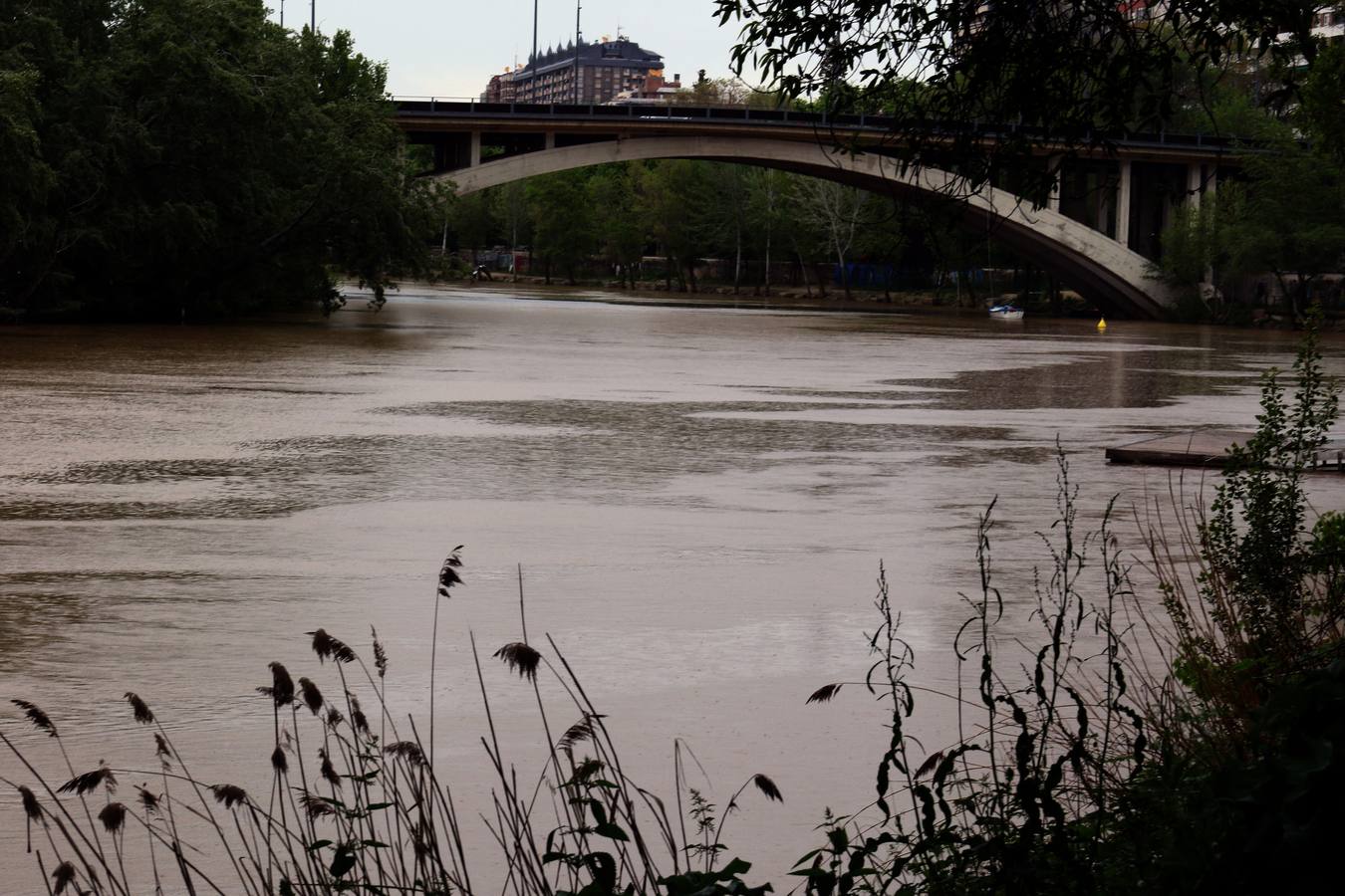 Las intensas lluvias que están protagonizando estas primeras semanas de abril han dejado una cantidad que supera ya con creces la media habitual para todo el mes