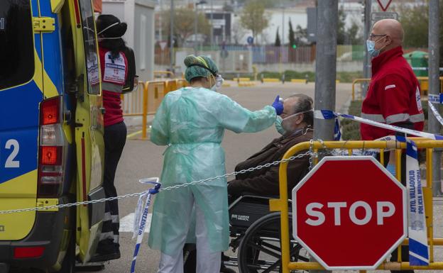 Un juzgado de Valladolid estima el recurso de la Junta sobre la dotación de material a los sanitarios