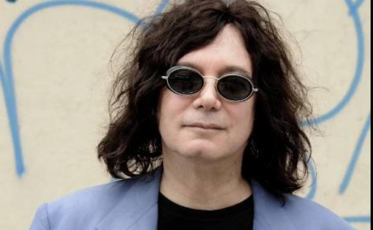 Alan Merril: el compositor y guitarrista, autor del exitoso 'I love Rock 'N' Roll' murió a los 76 años. (29/03)